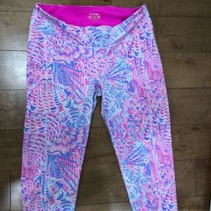 Iilly pulitzer luxletic weekender leggings